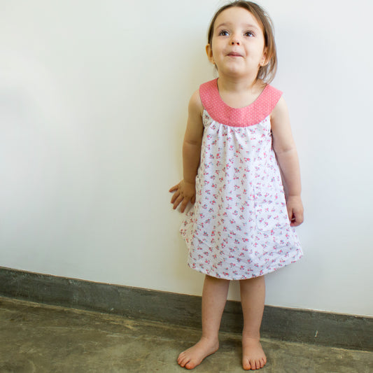 Molde e passo a passo de costura em PDF para vestido de bebê com pala - costurinha modelagem